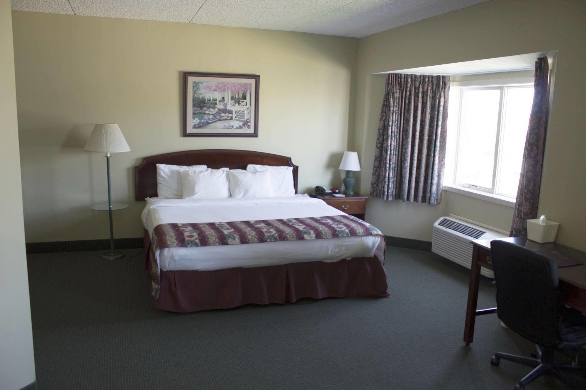 Owosso Comstock Inn & Conference Center מראה חיצוני תמונה